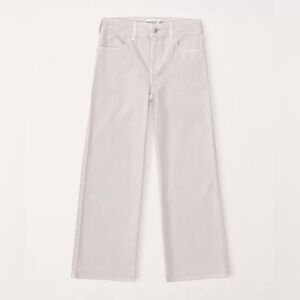 NWOT Abercrombie kids high rise wide leg jeans - short length